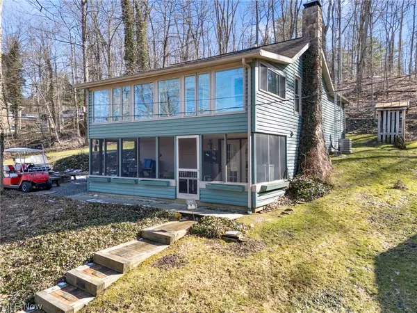 3144 Rockwood Sw Drive, Carrollton, OH 44615