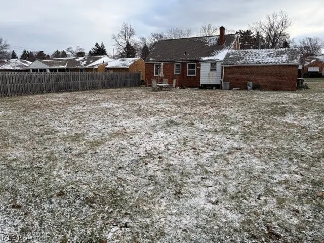 6004 Twin Lakes Drive, Parma, OH 44129 - #2