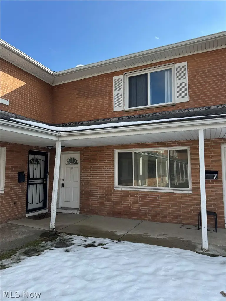 4871 Banbury Court #10, Warrensville Heights, OH 44128 - #1