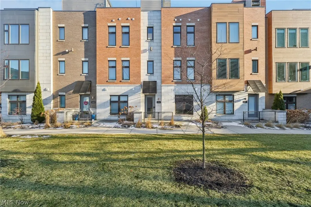 1446 E 14th Street, Cleveland, OH 44114 - #1