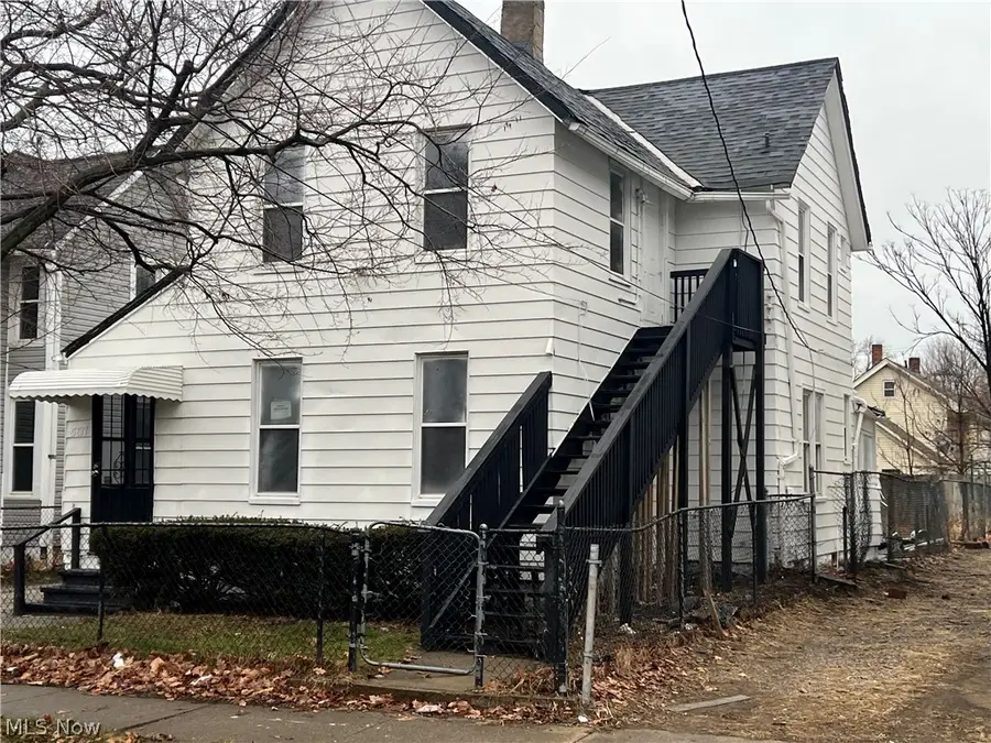 5817 Prosser Avenue, Cleveland, OH 44103 - #3