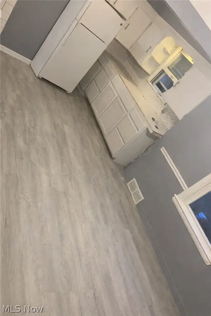 16705 Hillsboro Road, Cleveland, OH 44112 - #3