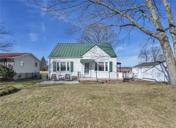 1932 Issaquah Street, Cuyahoga Falls, OH 44221