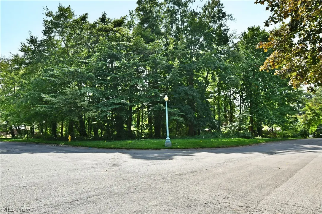 Hunter's Hollow, Howland, OH 44484 - #1