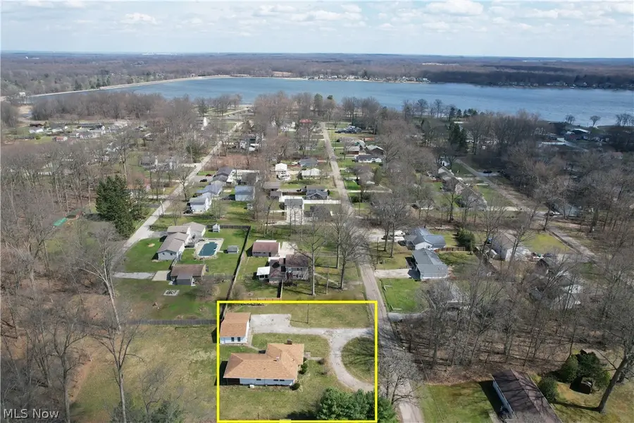 17570 Lakewood Avenue, Lake Milton, OH 44429 - #3