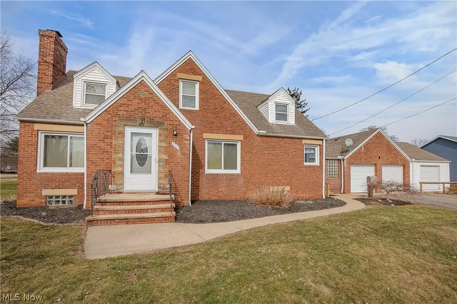 3065 25th Nw Street, Canton, OH 44708 - #2