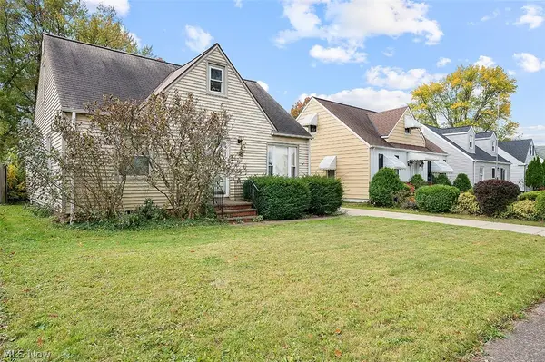 12512 York Boulevard, Garfield Heights, OH 44125