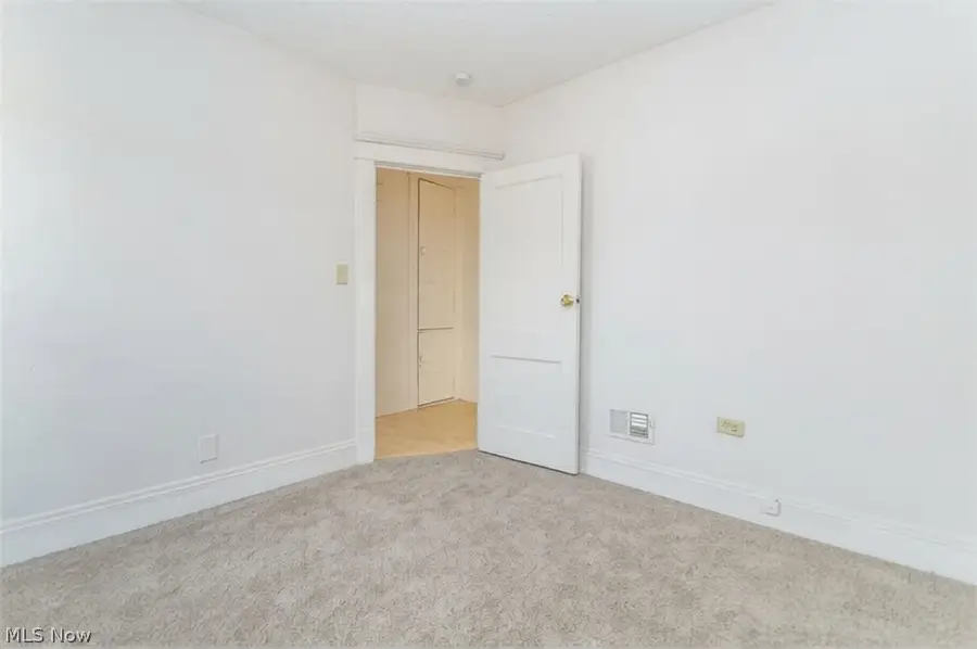 10715 Elmarge Avenue, Cleveland, OH 44105 - #3