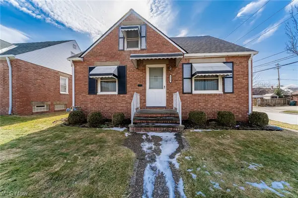 8927 Torrance Avenue, Brooklyn, OH 44144