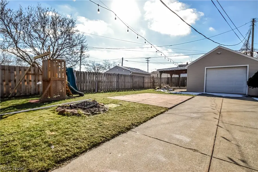 536 Independence Street, Fairport Harbor, OH 44077 - #3