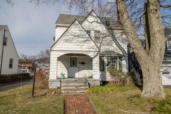 1376 Avondale Road, Cleveland, OH 44121