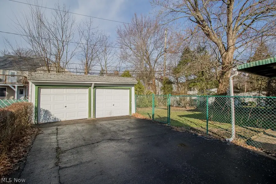 1376 Avondale Road, Cleveland, OH 44121 - #3