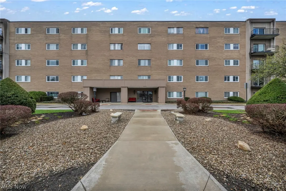 20333 Detroit Road #406, Rocky River, OH 44116 - #1