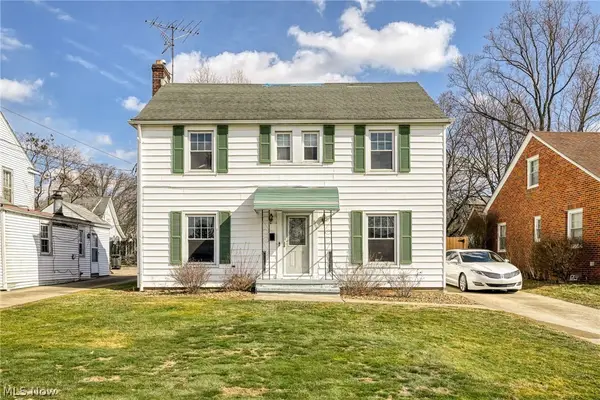 869 Packard Drive, Akron, OH 44320