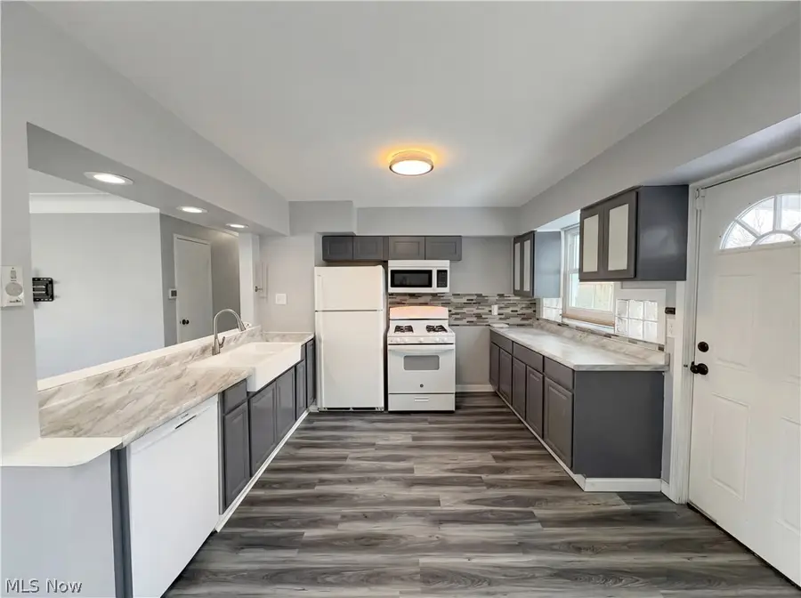 18715 Libby Road, Maple Heights, OH 44137 - #2