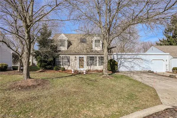 3385 Ash Lane, Cuyahoga Falls, OH 44223