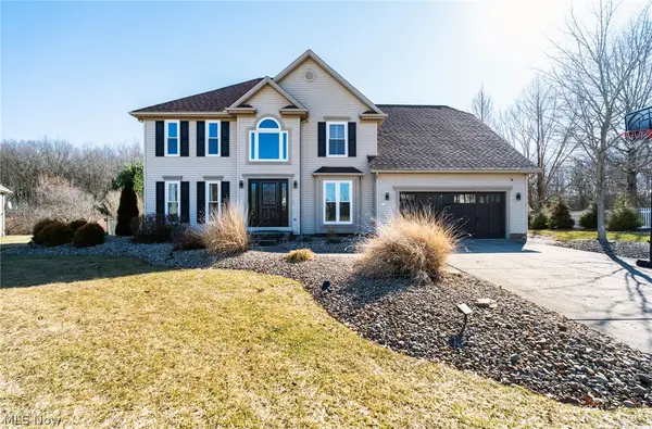 195 Willow Bend Drive, Canfield, OH 44406