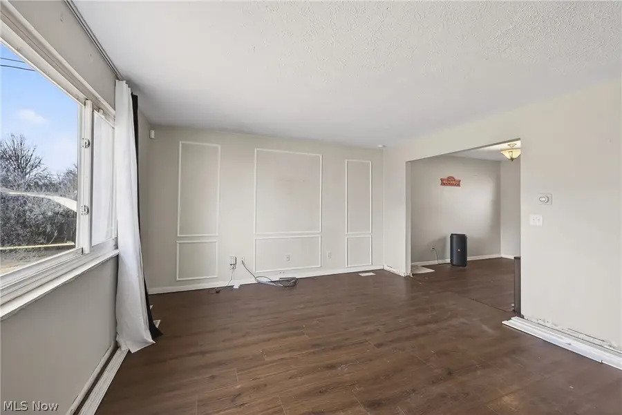 1540 E 298th Street, Wickliffe, OH 44092 - #3