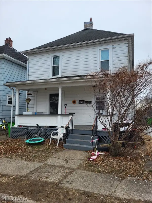 1027 Adams Street, Coshocton, OH 43812
