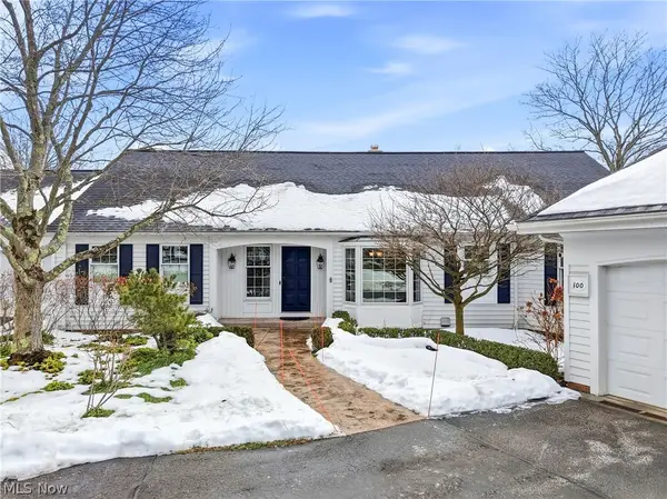 100 Manor Brook Drive, Chagrin Falls, OH 44022