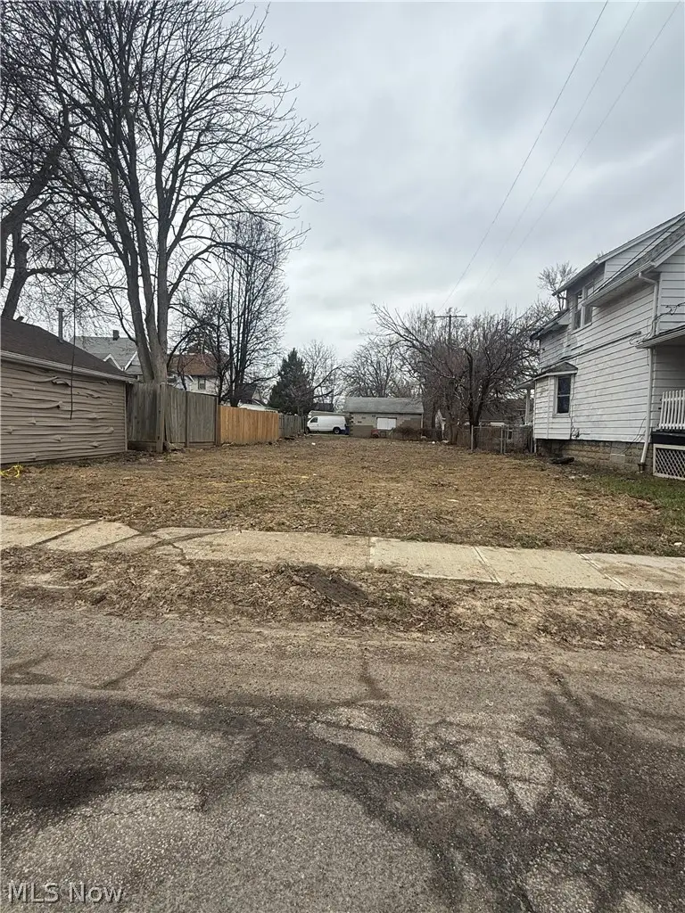 13942 Sacramento Avenue, Cleveland, OH 44111 - #1