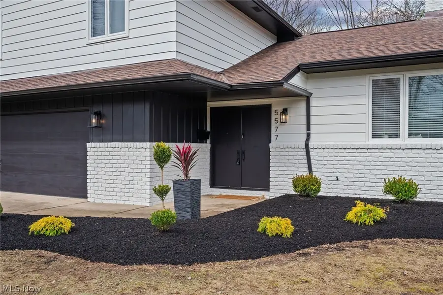 5577 Kilbourne Drive, Lyndhurst, OH 44124 - #3