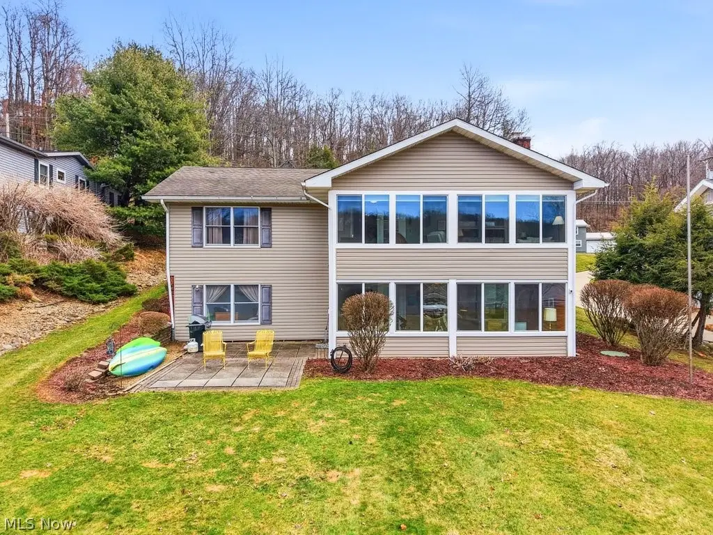 254 W Mohawk Drive, Malvern, OH 44644 - #1