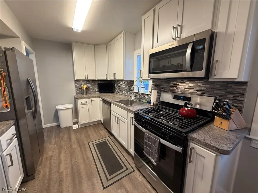 411 E 270th Street, Euclid, OH 44132 - #3