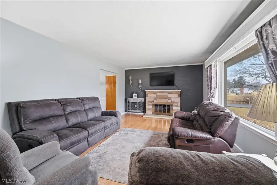 3287 Broadhaven Nw Avenue, Massillon, OH 44646 - #2