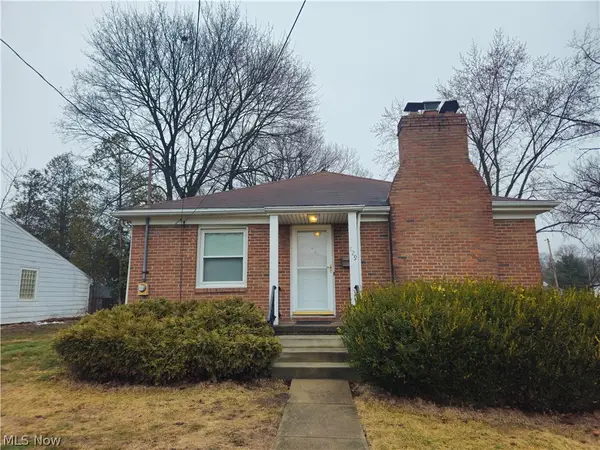 129 Idlewild Street, Akron, OH 44313