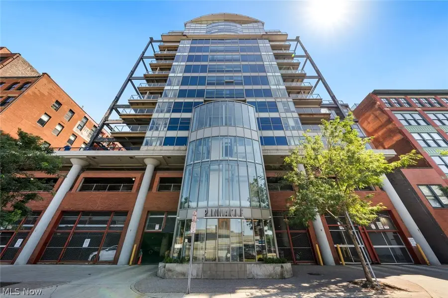 701 W Lakeside Avenue #803, Cleveland, OH 44113 - #3