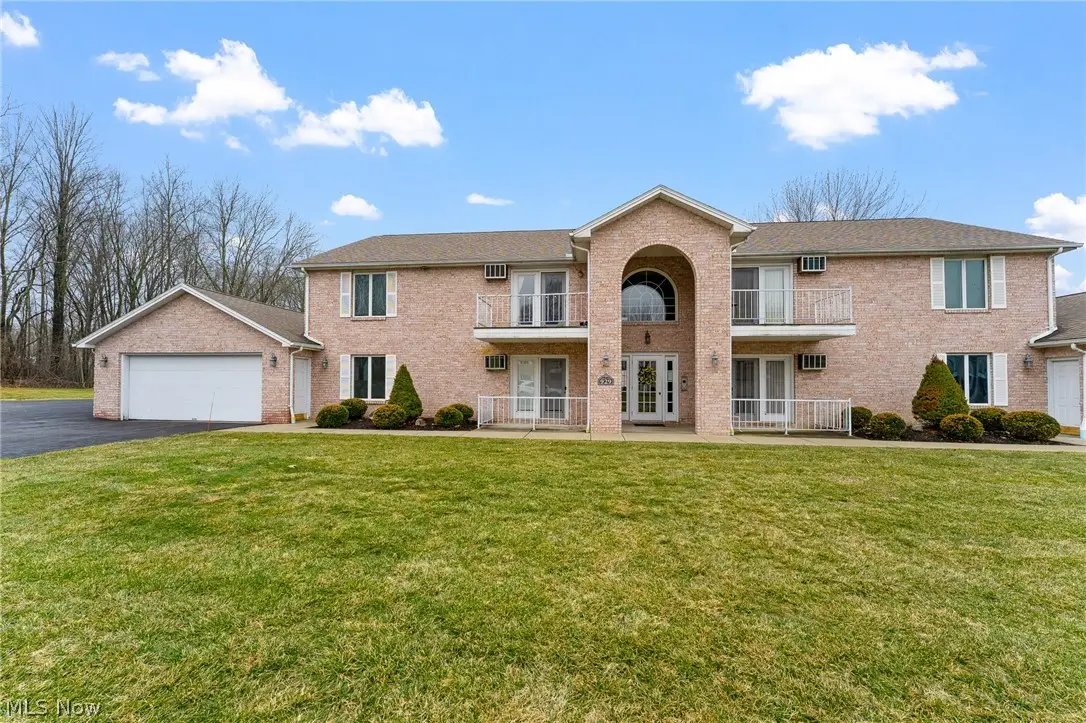 929 Auburn Hills Drive #1, Boardman, OH 44512 - #1