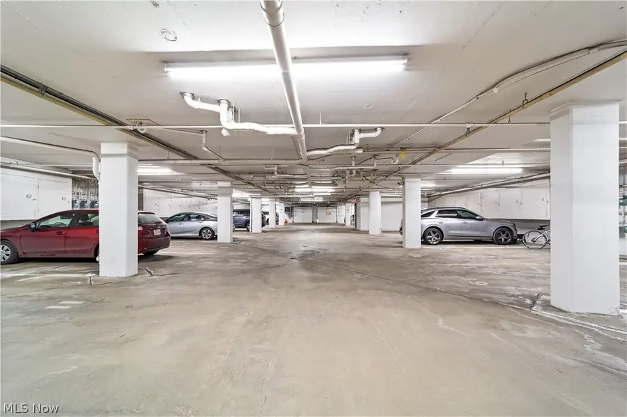 220 Fox Hollow Drive, Mayfield Heights, OH 44124 - #3