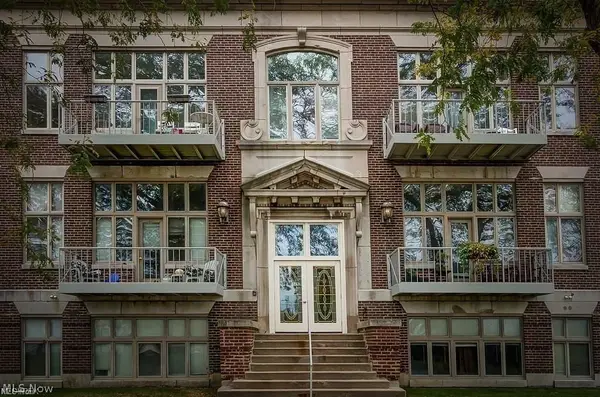 1000 2nd Street #204, Fairport Harbor, OH 44077