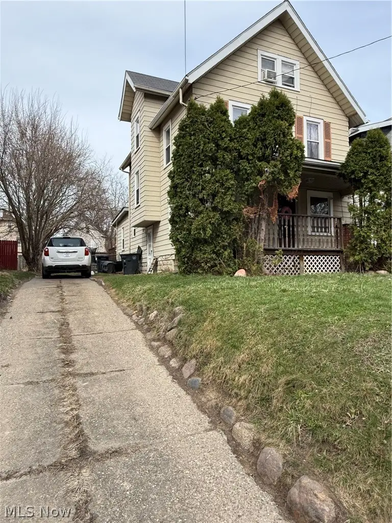 75 E Ido Avenue, Akron, OH 44301 - #3