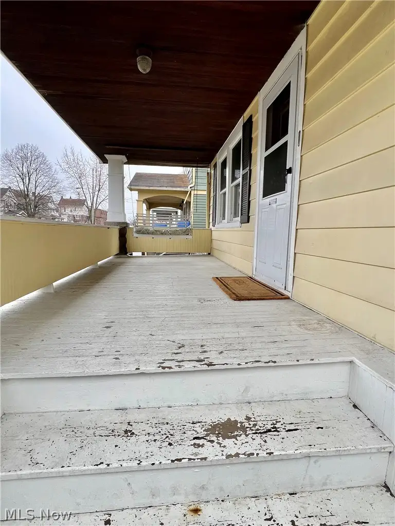 120 Longford Avenue, Elyria, OH 44035 - #2