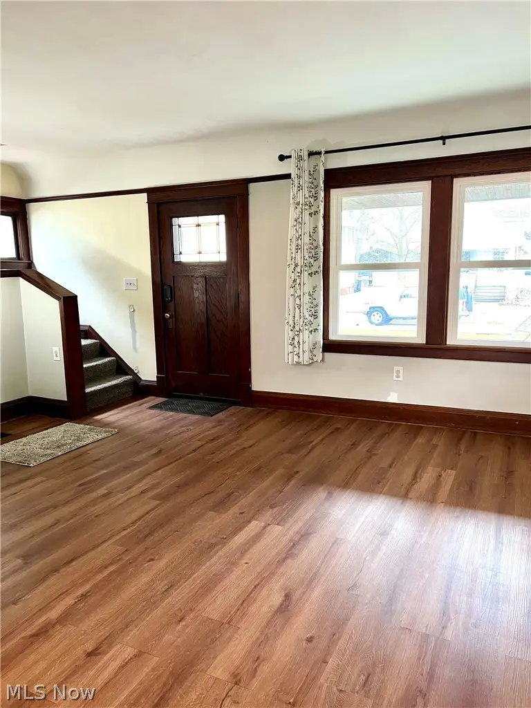 120 Longford Avenue, Elyria, OH 44035 - #3