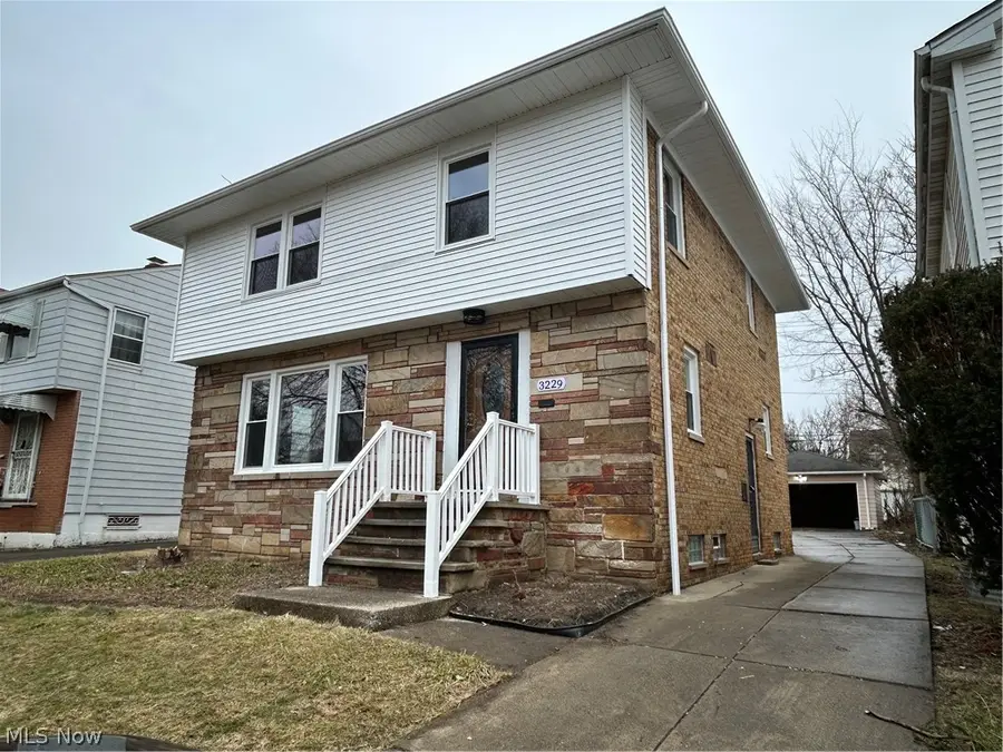 3229 Livingston Road, Cleveland, OH 44120 - #3