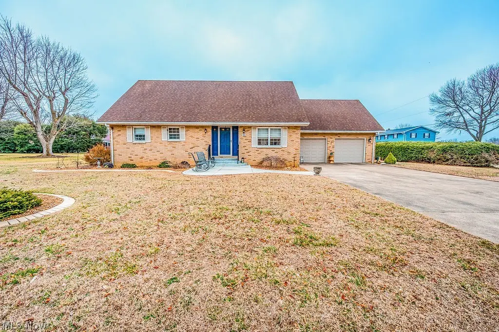 1809 Pennsylvania Avenue, Belpre, OH 45714 - #1