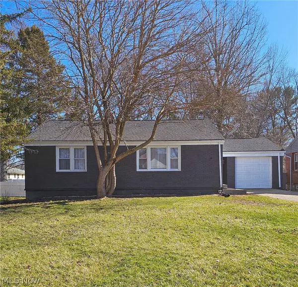 1054 Runge Avenue, Struthers, OH 44471