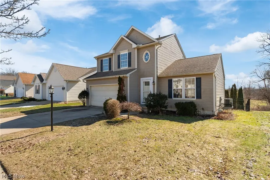 1138 Ledgestone Drive, Wadsworth, OH 44281 - #2