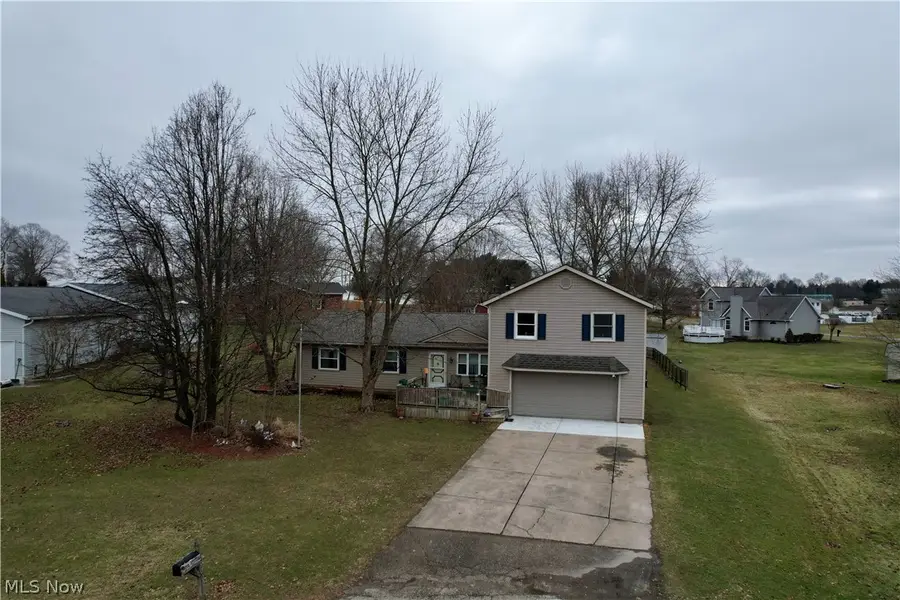 5000 Mildred Sw Circle, Navarre, OH 44662 - #3