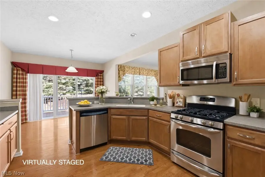 9226 Rainier Court, Strongsville, OH 44136 - #3