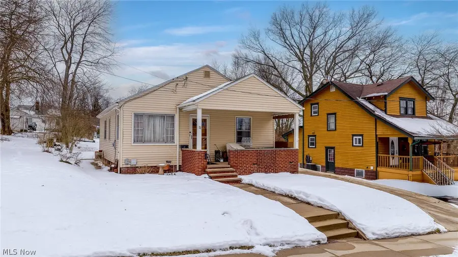 22 Youtz Avenue, Akron, OH 44301 - #2