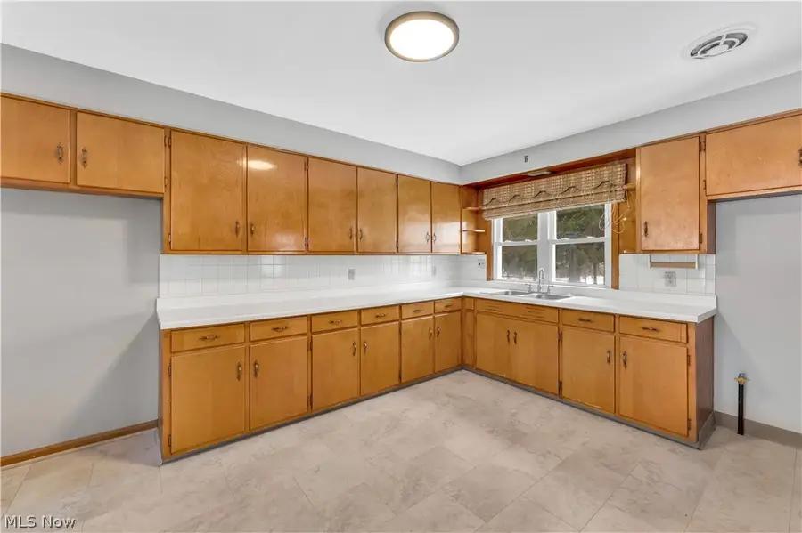 31 Eve Drive, Struthers, OH 44471 - #3