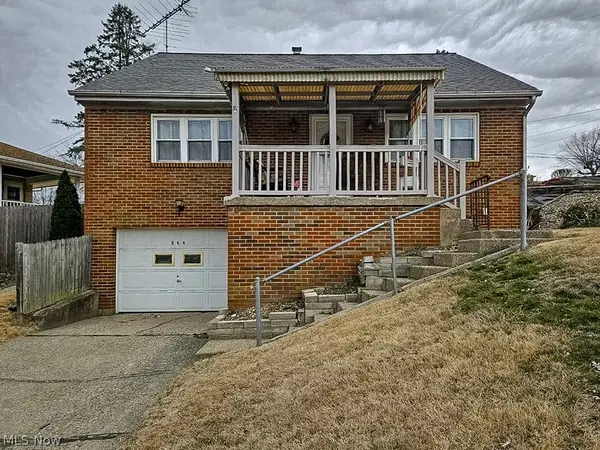 244 Stardust Drive, Wintersville, OH 43953