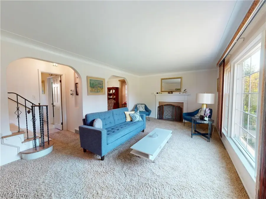 3841 Washington Boulevard, University Heights, OH 44118 - #2