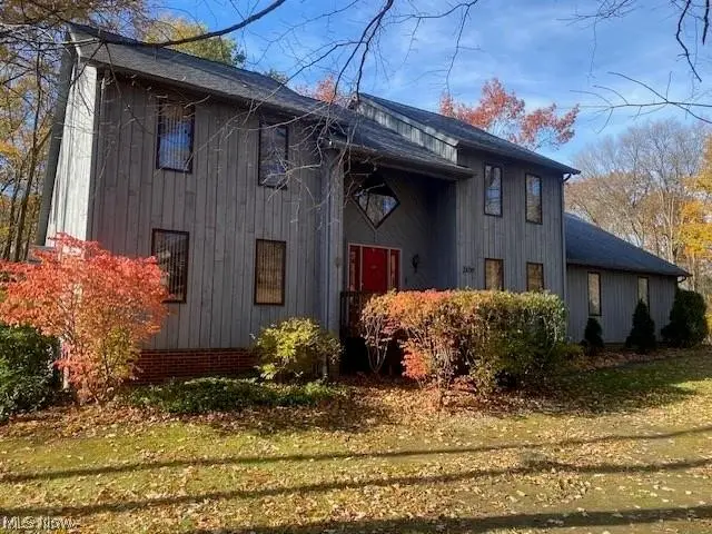 200 Greentree Circle, Aurora, OH 44202 - #1