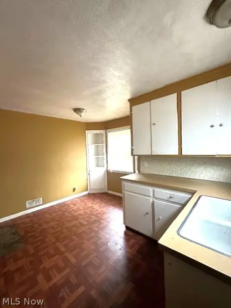 4154 E 153rd Street, Cleveland, OH 44108 - #3