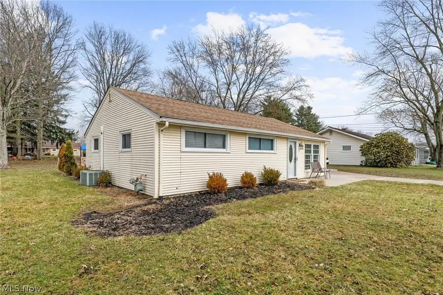 1887 Hillsdale Drive, Twinsburg, OH 44087 - #3